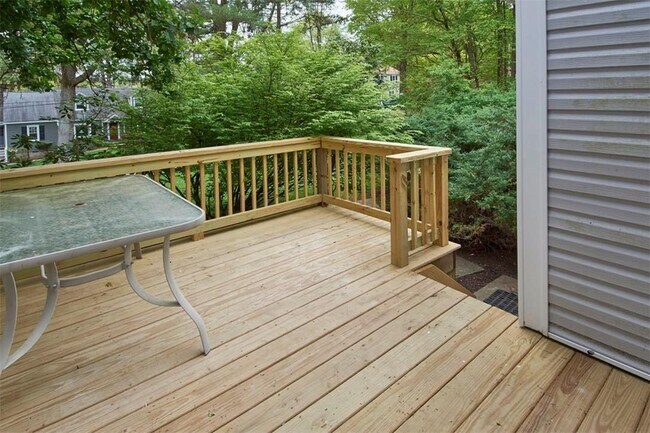 Building Photo - 50 Kisco Park Dr