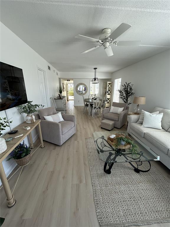 Building Photo - 3808 Gulf of Mexico Dr