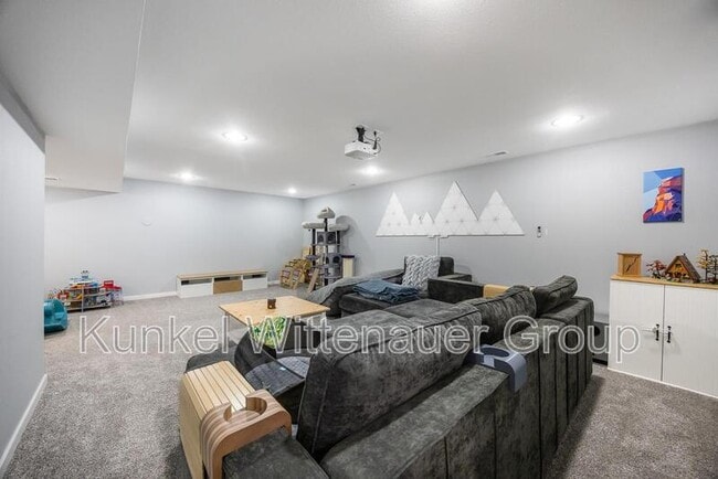 Building Photo - 2678 London Ln