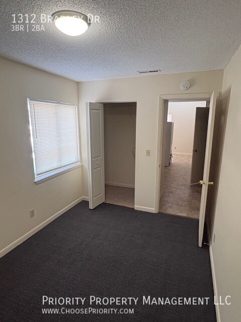 Building Photo - 1312 Bradley Dr