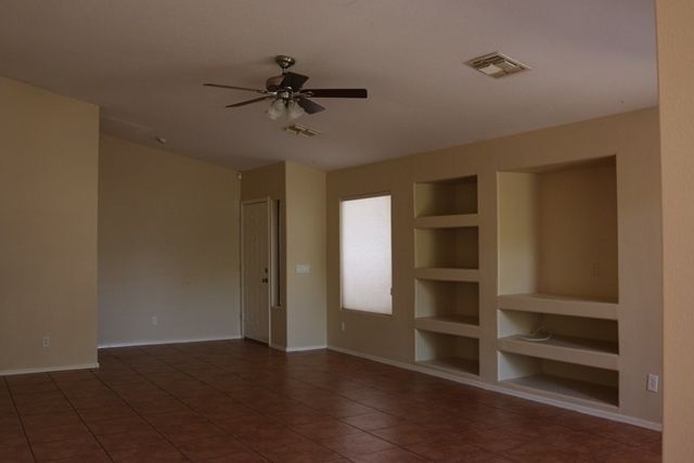 Building Photo - 16594 N 162nd Dr