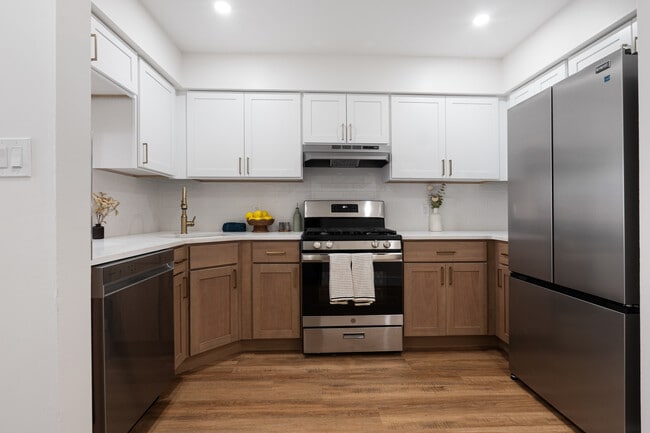 Building Photo - 94 Irvine Turner Blvd