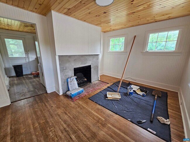 Building Photo - 4271 Davis Hwy