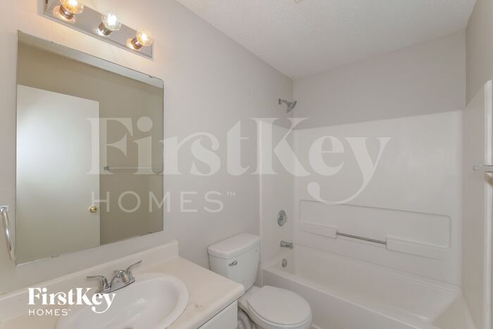 Building Photo - 12684 Majestic Way