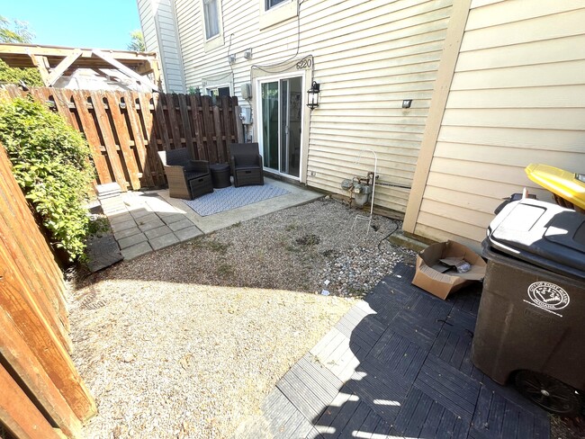 Building Photo - 6220 Crofton Dr