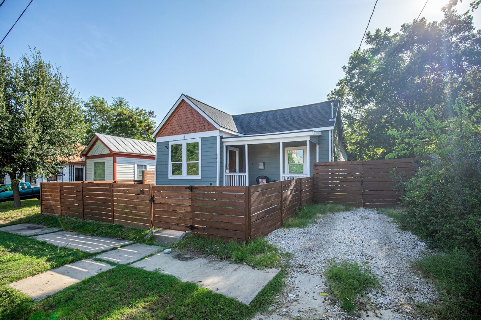 Building Photo - 112 Dreiss St