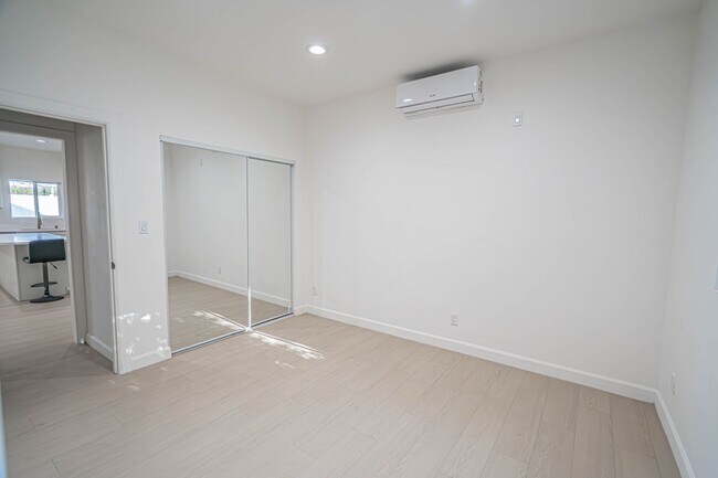 Building Photo - Stunning 3-Bedroom Single-Story ADU in Granada Hills!