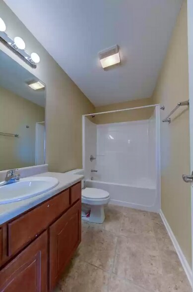 Bathroom 2 (Second Floor) - 1016 15th St