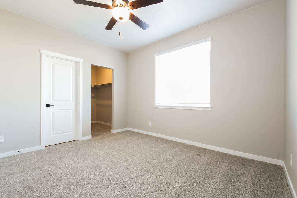 Building Photo - 9468 Yampa St