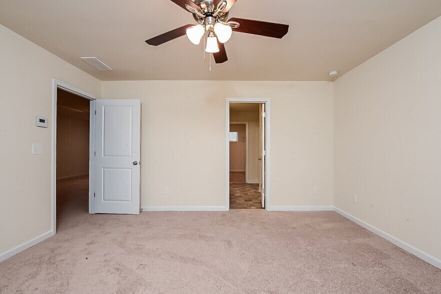 Building Photo - 441 Culloden Moor Dr