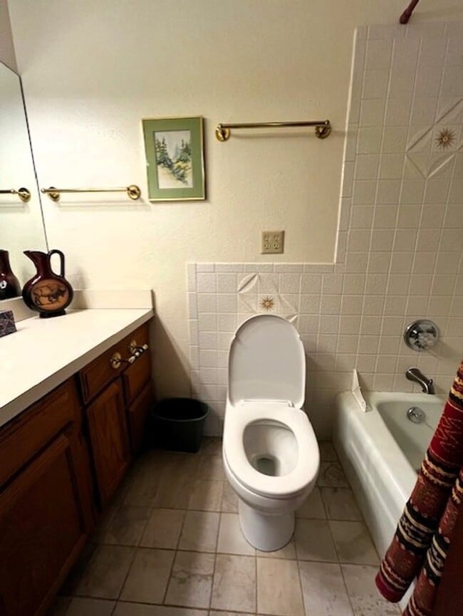 Building Photo - 1334 Straight Creek Dr