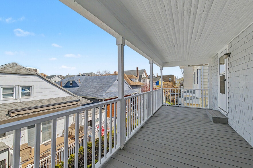 Building Photo - 25 S Kingston Ave