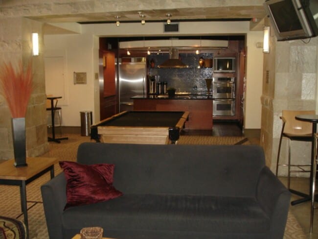 Building Photo - 24505 Town Center Dr