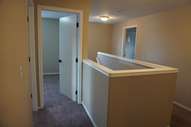 Building Photo - 16409 NE 31st St