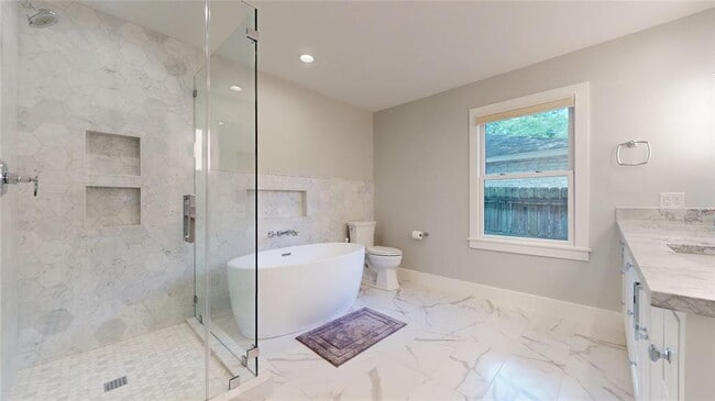 Building Photo - 3102 Foxfire Dr