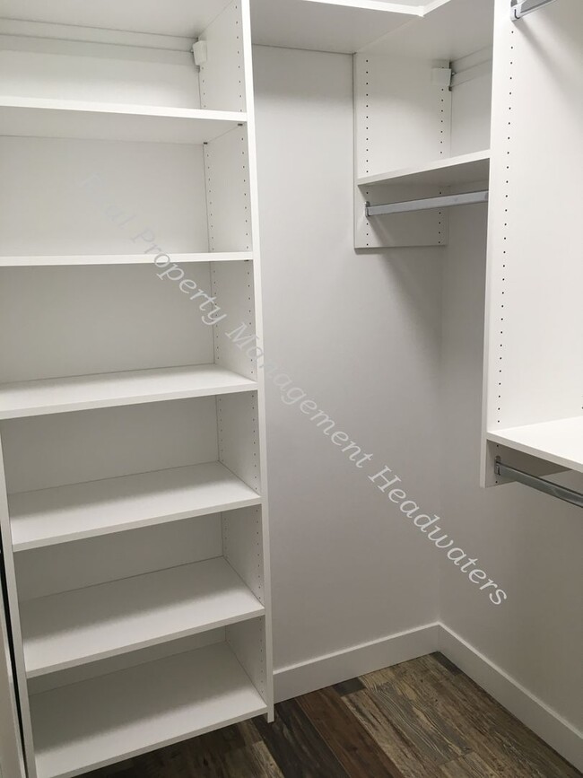 Building Photo - 3 Bedroom 2 Bath House For Rent