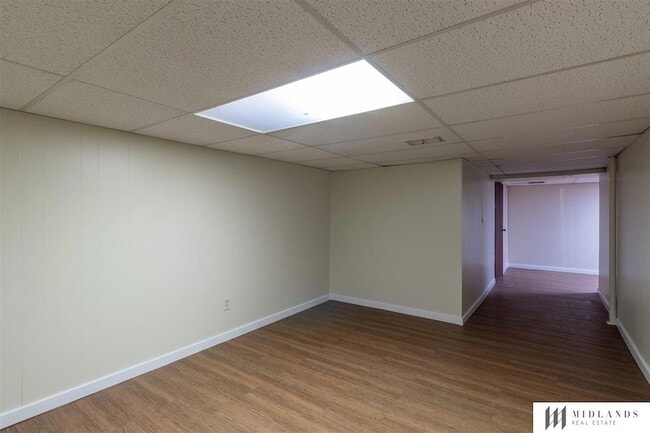 Building Photo - 3401 Sherwood Dr