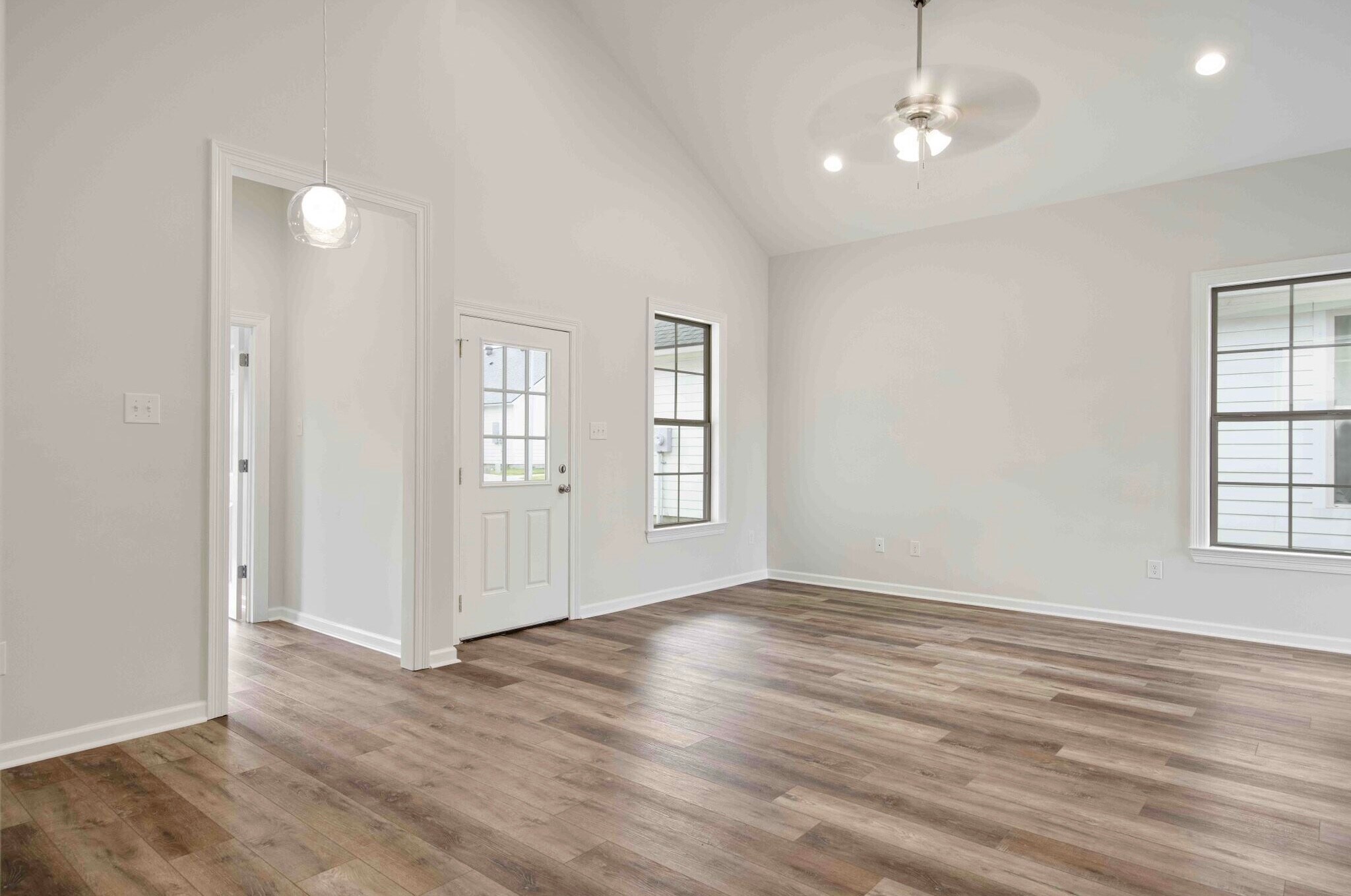 Building Photo - 105 Santa Marta Dr