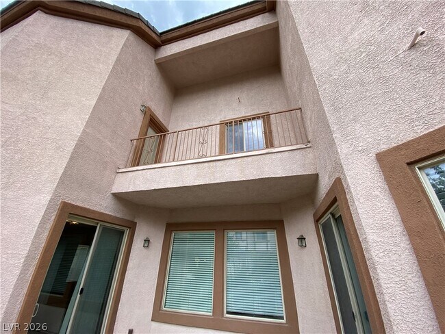 Building Photo - 9236 Dalmahoy Pl
