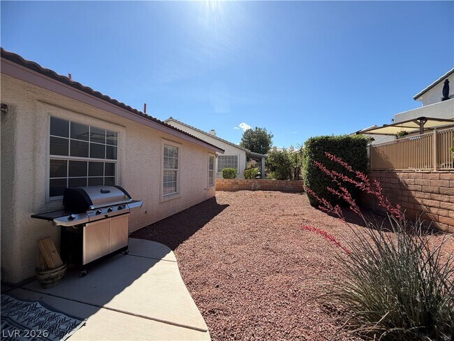 Building Photo - 5004 Elm Grove Dr