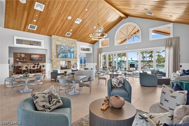 Building Photo - 14567 Edgewater Cir