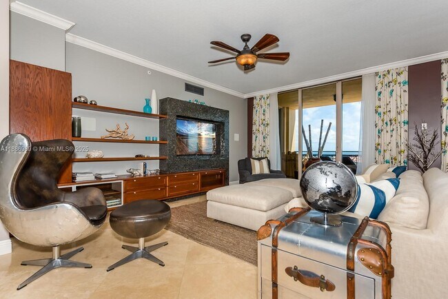 Building Photo - 3501 N Ocean Dr