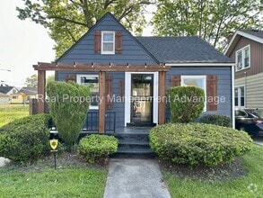 Building Photo - Beautifully Updated 3 Bedroom Bungalow Min...