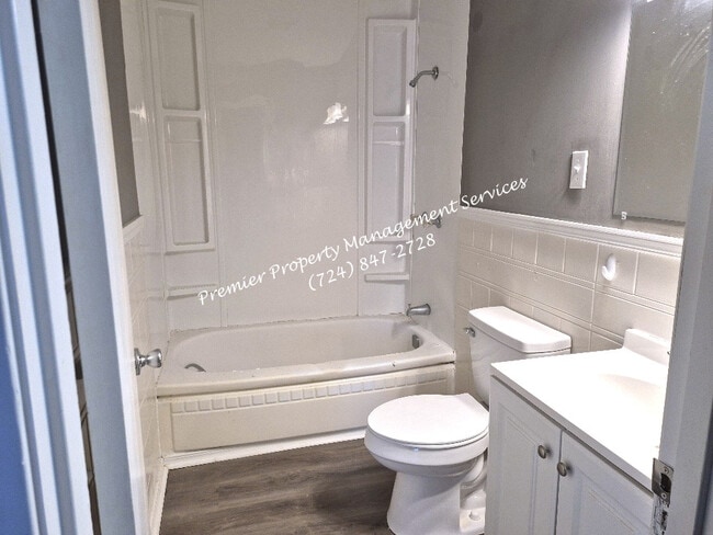 Building Photo - 189 Grandview Ave