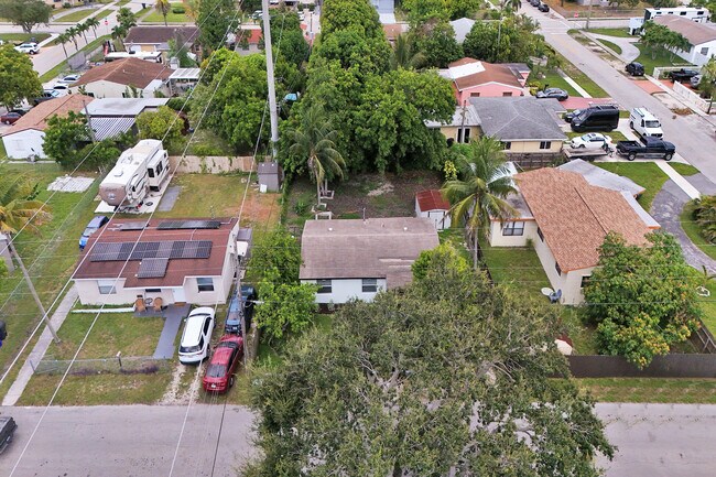 Building Photo - 1510 S 23rd Ave