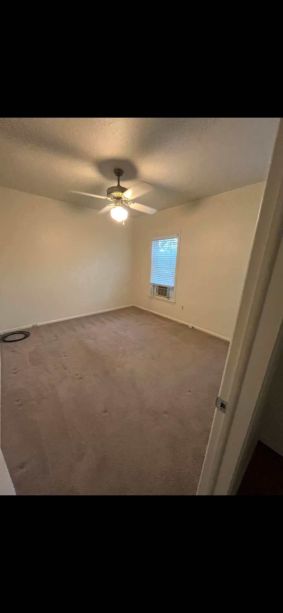 Living room or bedroom - 2004 E 125th St