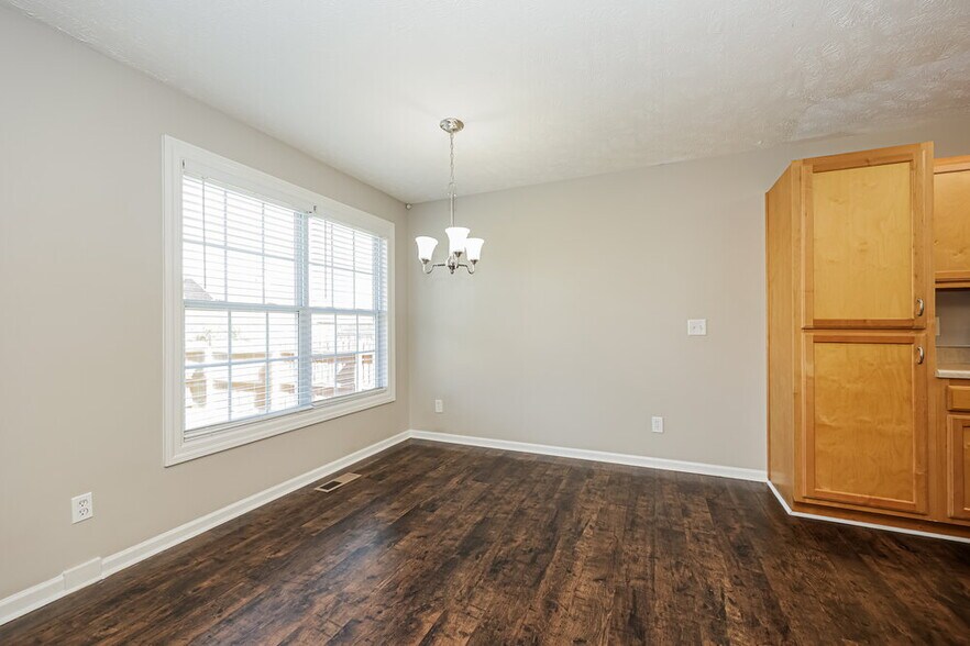 Building Photo - 4828 Ark Ln