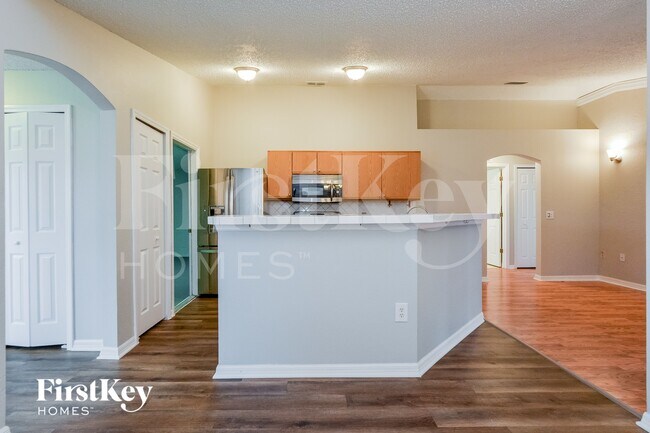Building Photo - 3075 Blaine Cir