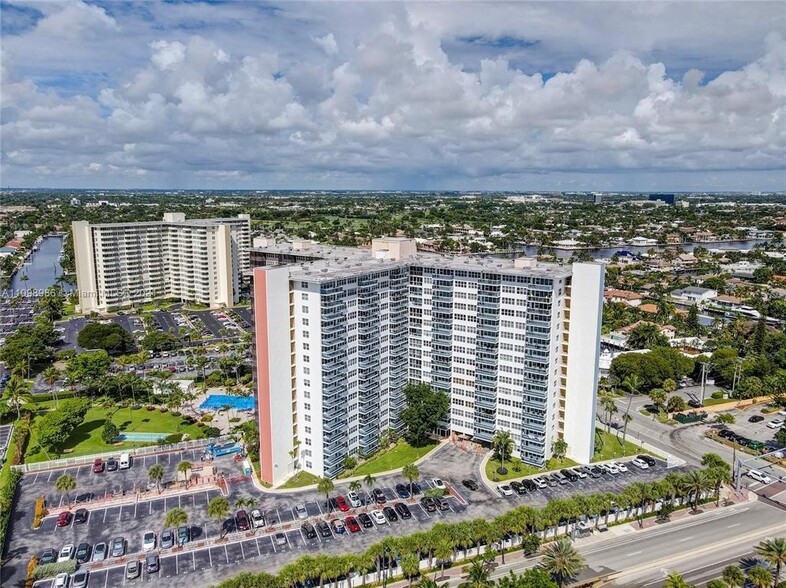 Building Photo - 3410 Galt Ocean Dr