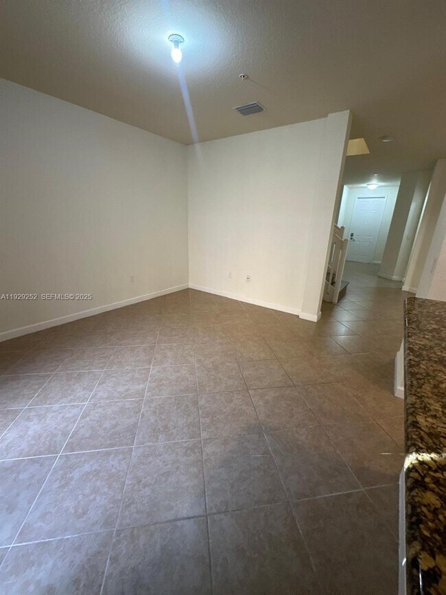 Building Photo - 12444 Emerald Creek Manor