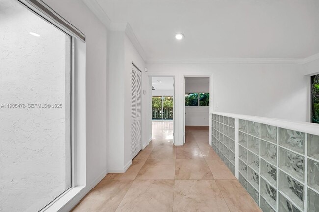 Building Photo - 4000 Alhambra Cir