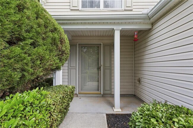 Building Photo - 208 Carrington Way