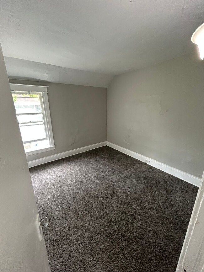 Building Photo - 12918 Ferris Ave
