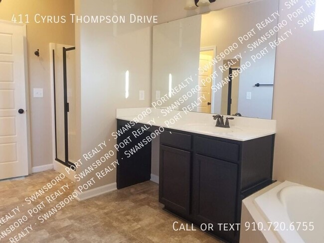 Building Photo - 411 Cyrus Thompson Dr