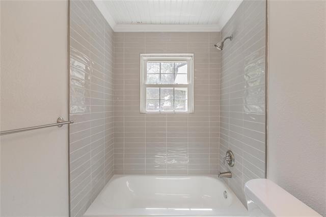 Building Photo - 316 S 2nd St