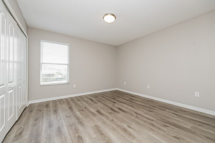 Building Photo - 1121 Seminole Sky Dr