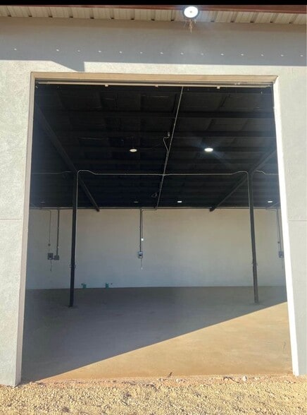 Building Photo - 13710 Laura Ln