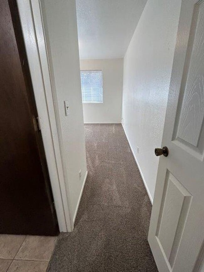 Building Photo - MOVE IN SPECIAL!!! $250 OFF FIRST MONTH'S ...