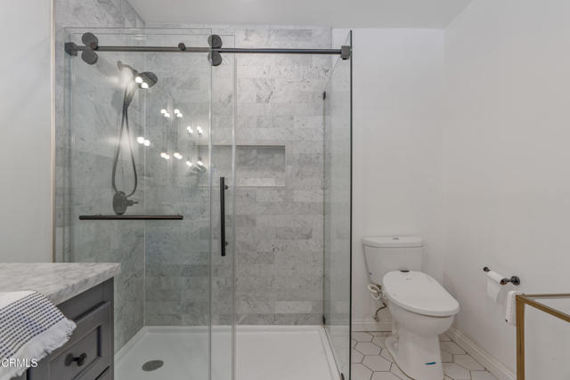 Building Photo - 5200 Dahlia Dr