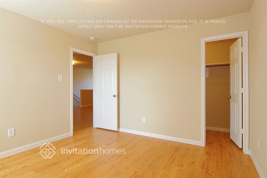 Building Photo - 18811 Dennington Dr