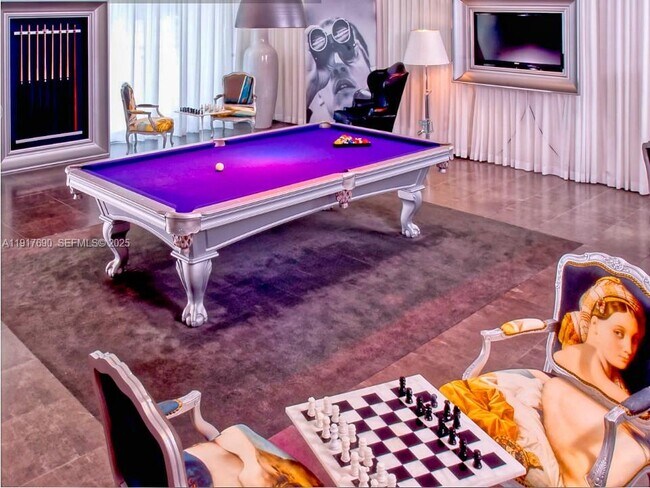 Building Photo - 475 Brickell Ave