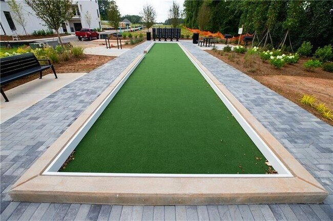 Building Photo - 439 Burton Dr