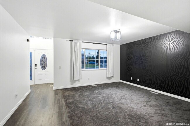 Building Photo - 5798 Kenai Fjords Loop
