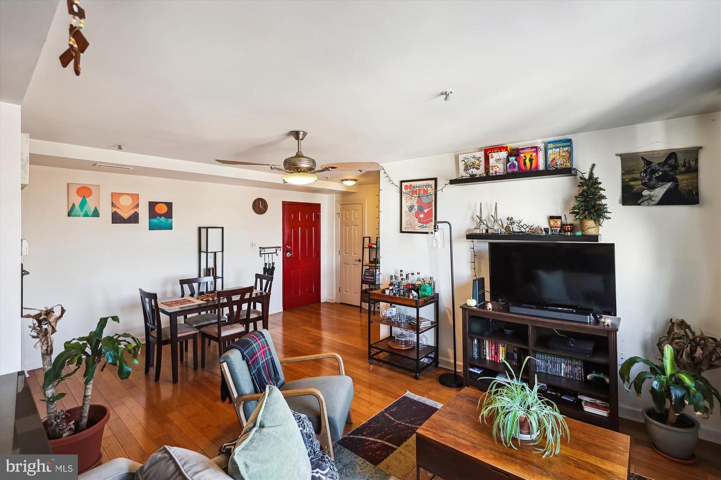 Dining area/front door - 1417 Newton St NW
