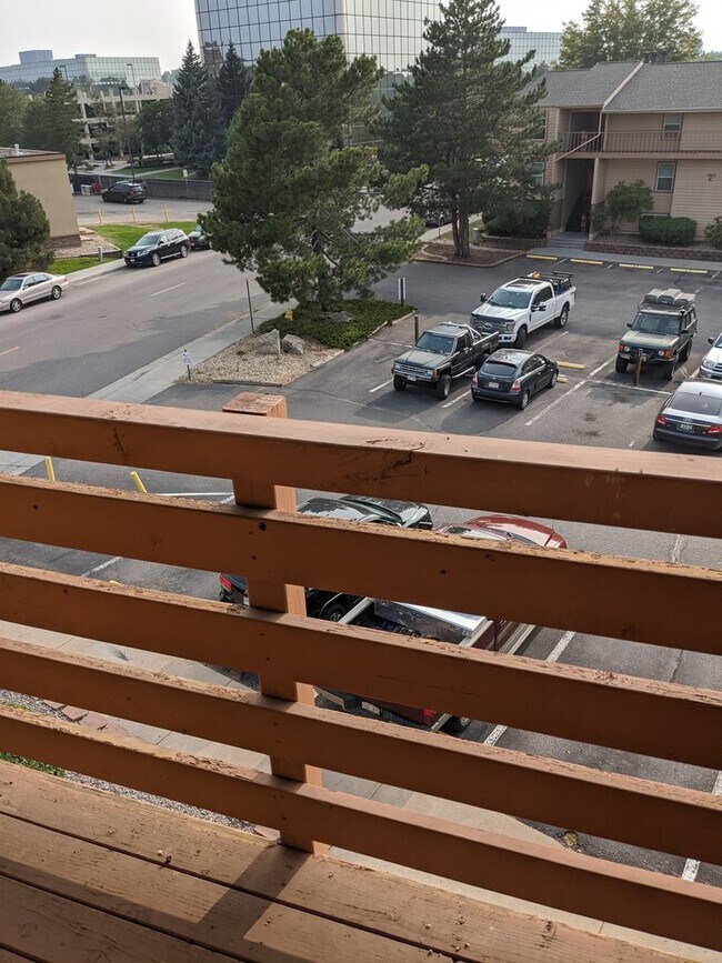 Building Photo - Mountain View 2 Bed 2 Bath 2 Balconies Top Floor Condo-Tons of Amenities