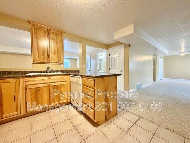 Building Photo - 4772 W 9070 S